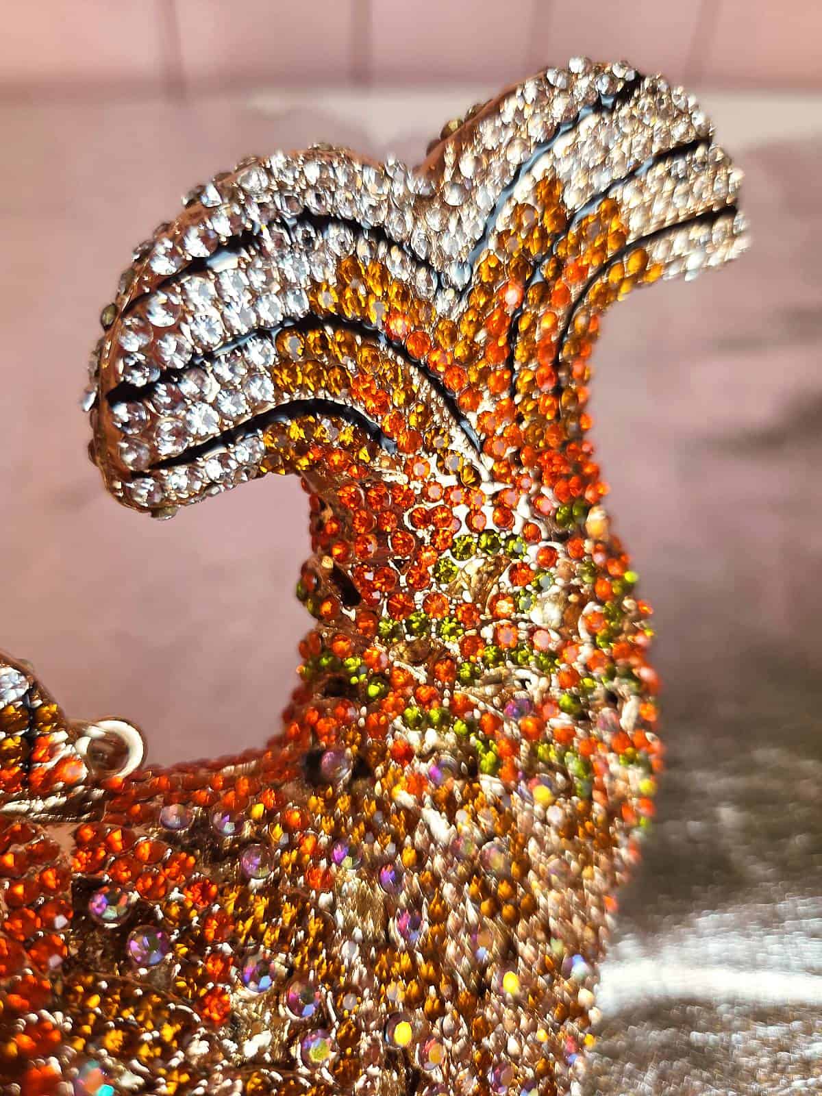 clutch med similisten formet som guldfisk - hale