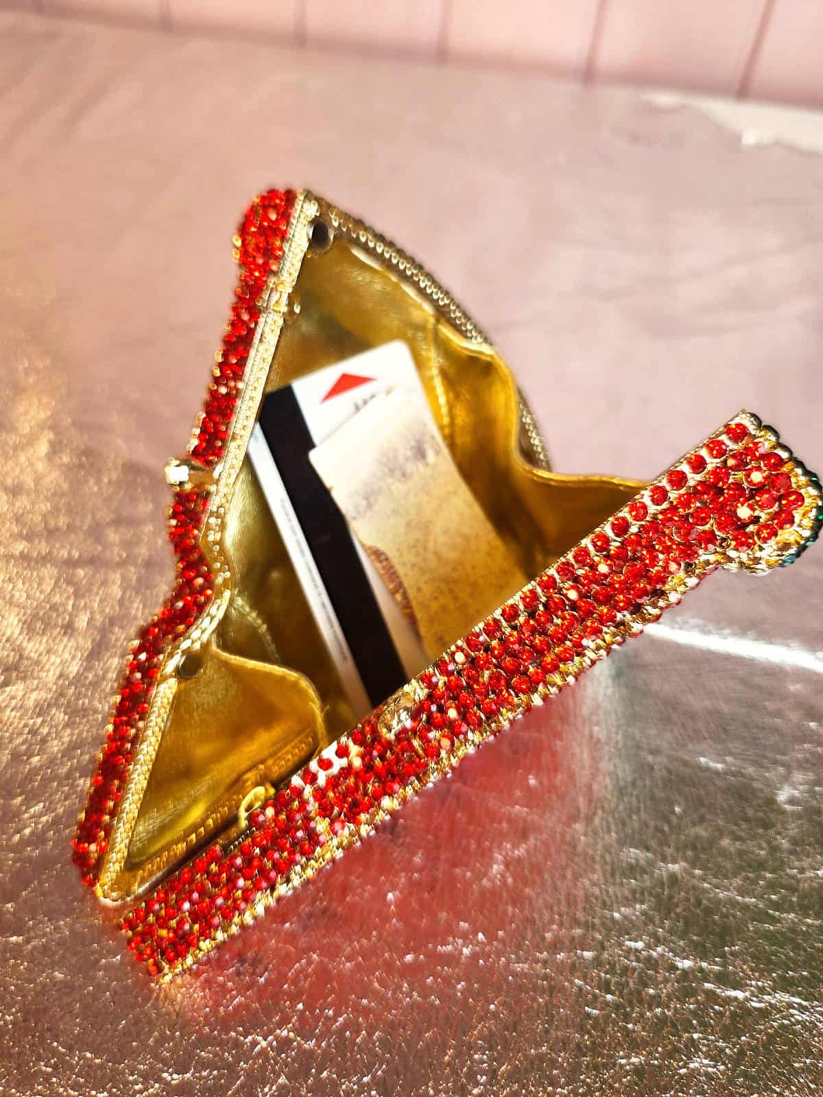 clutch med similisten formet som vandmelon - åben