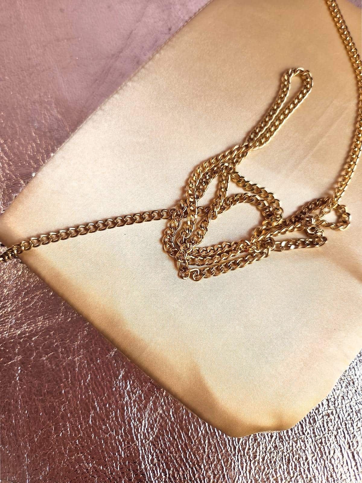 Perleclutch blomster detaljer