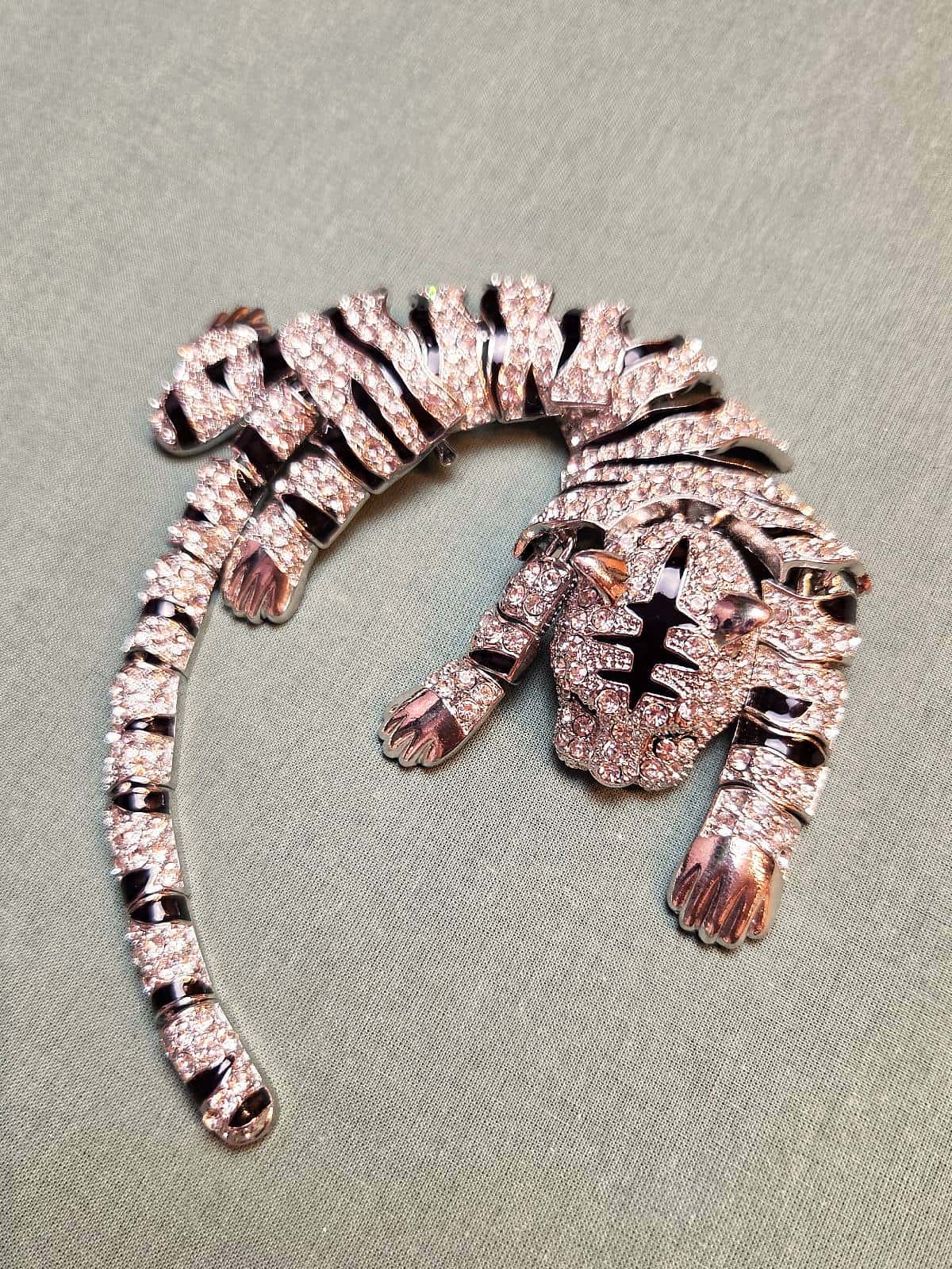 Tiger skulderbroche sølv - 2