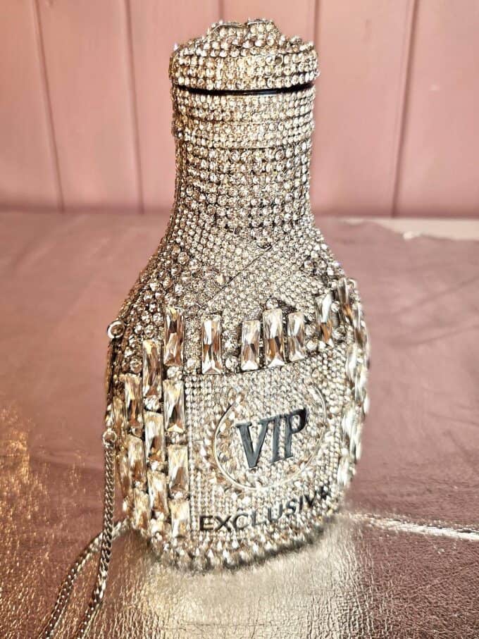 clutch vip sølvflaske