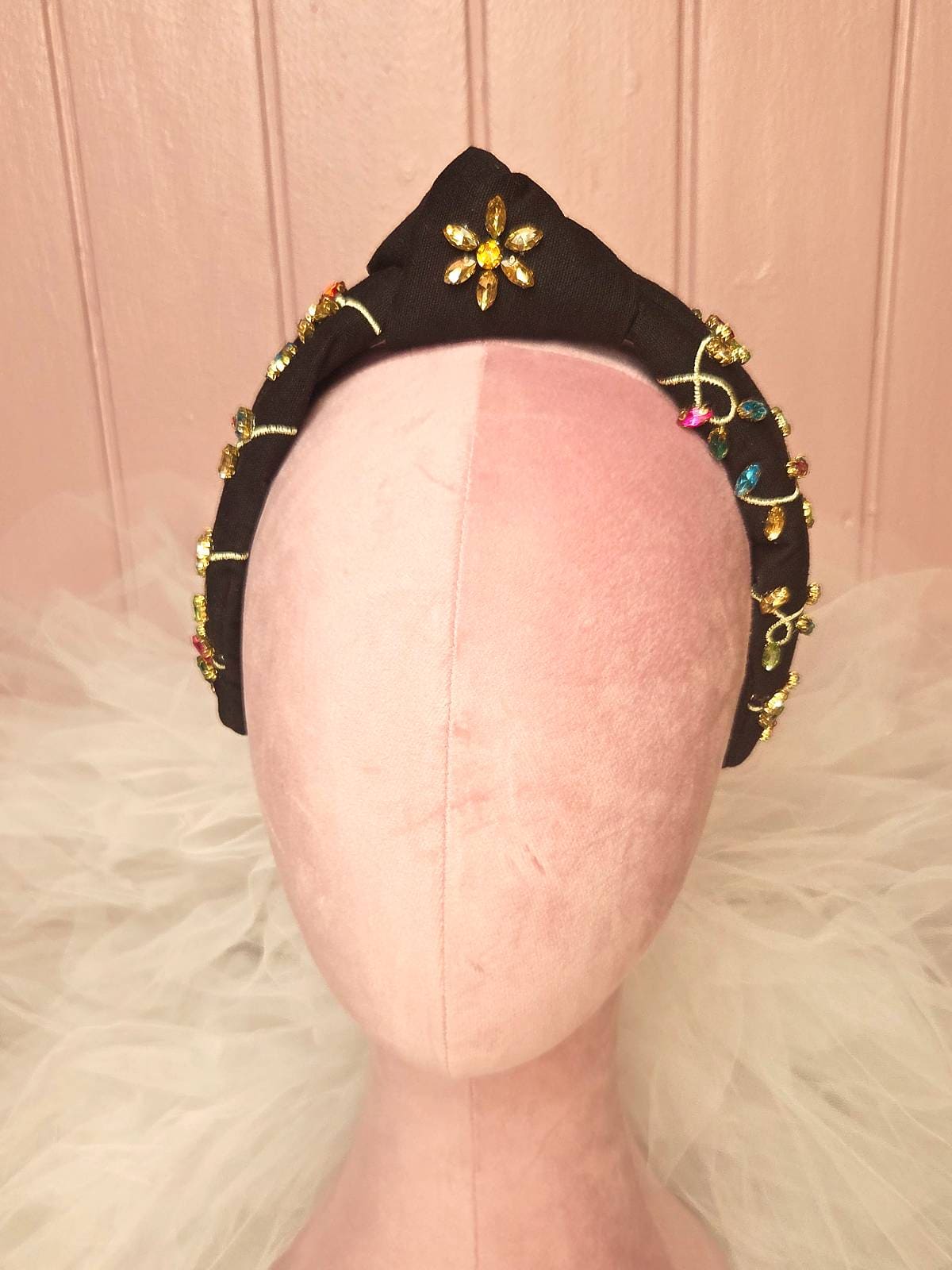 hårbøjle håndlavet sort med lyskæde - forfra