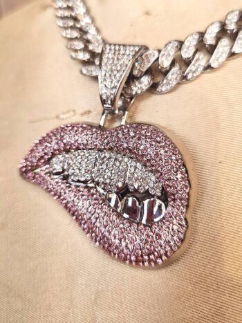 sølvkæde pink lips ice