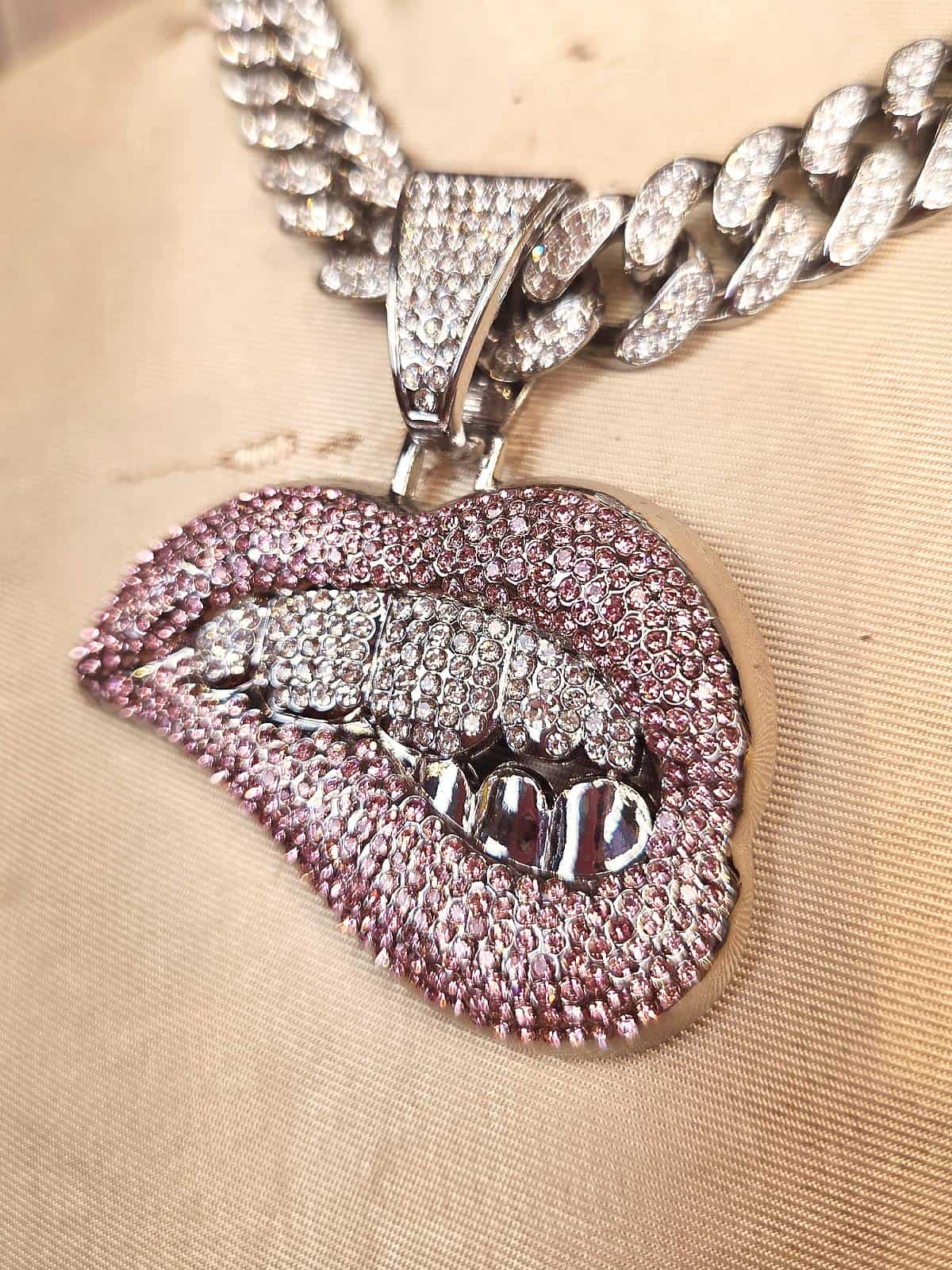 sølvkæde pink lips ice