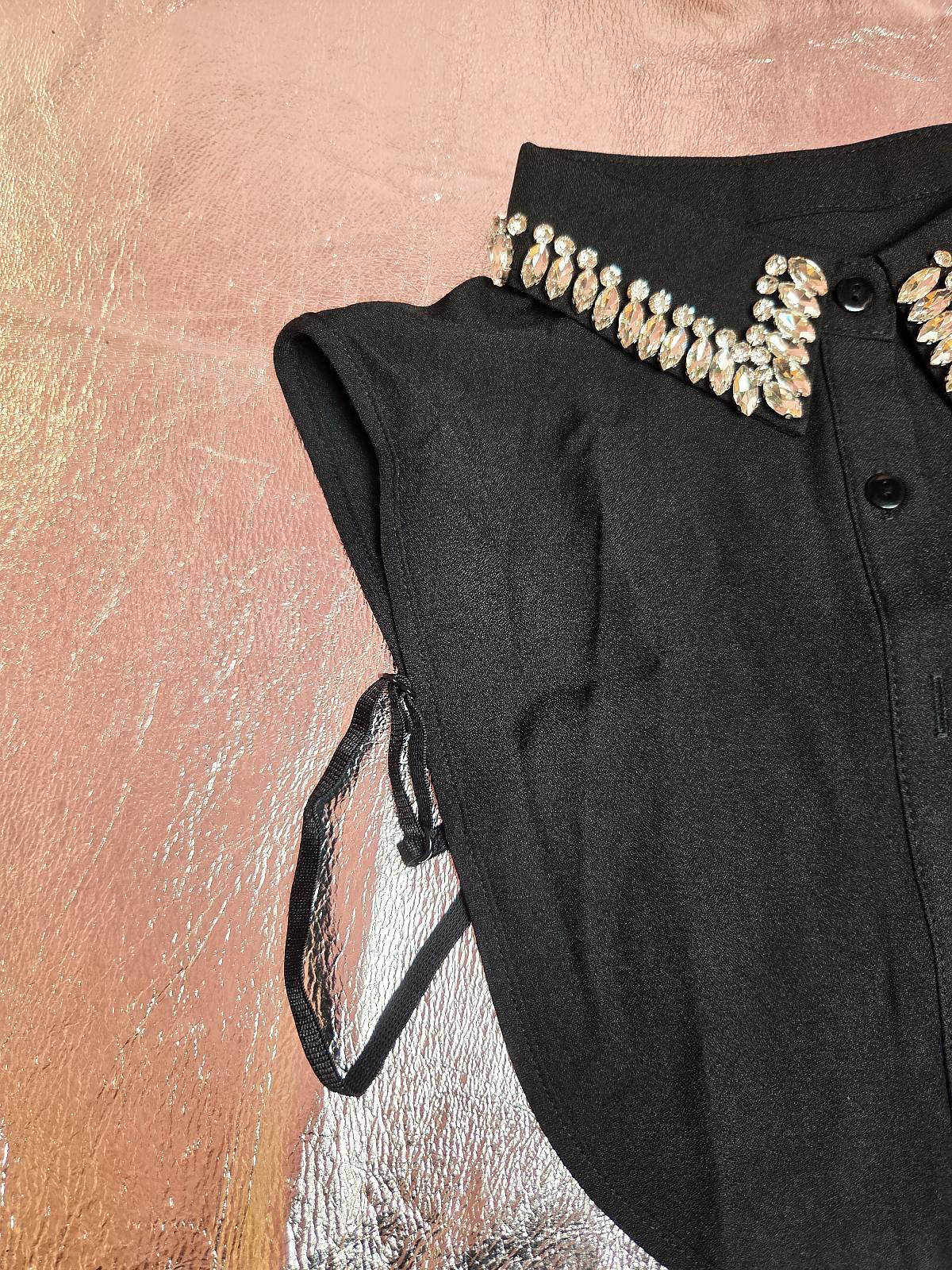 sort krave med store similisten - detaljer