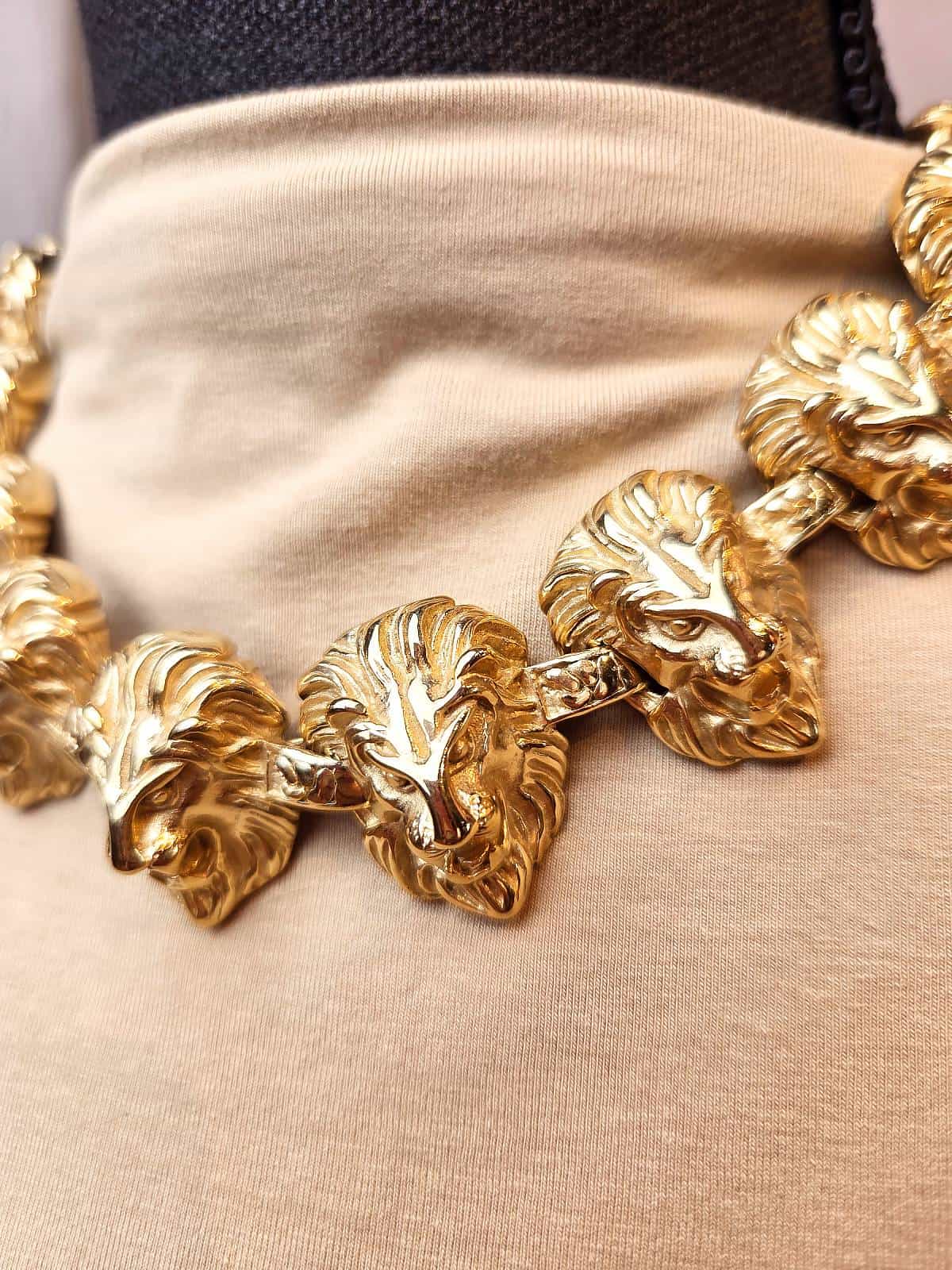 Halskæde løver - detaljer