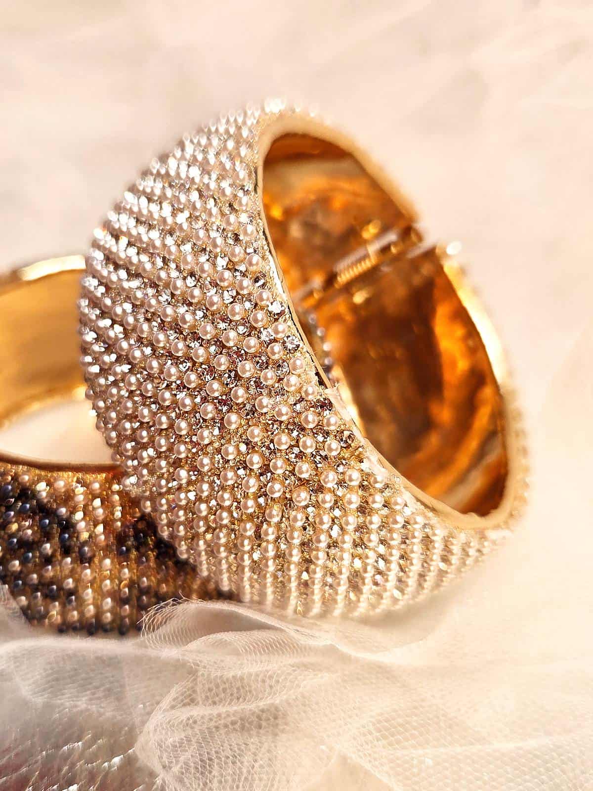 Perlebangle hvid - stående