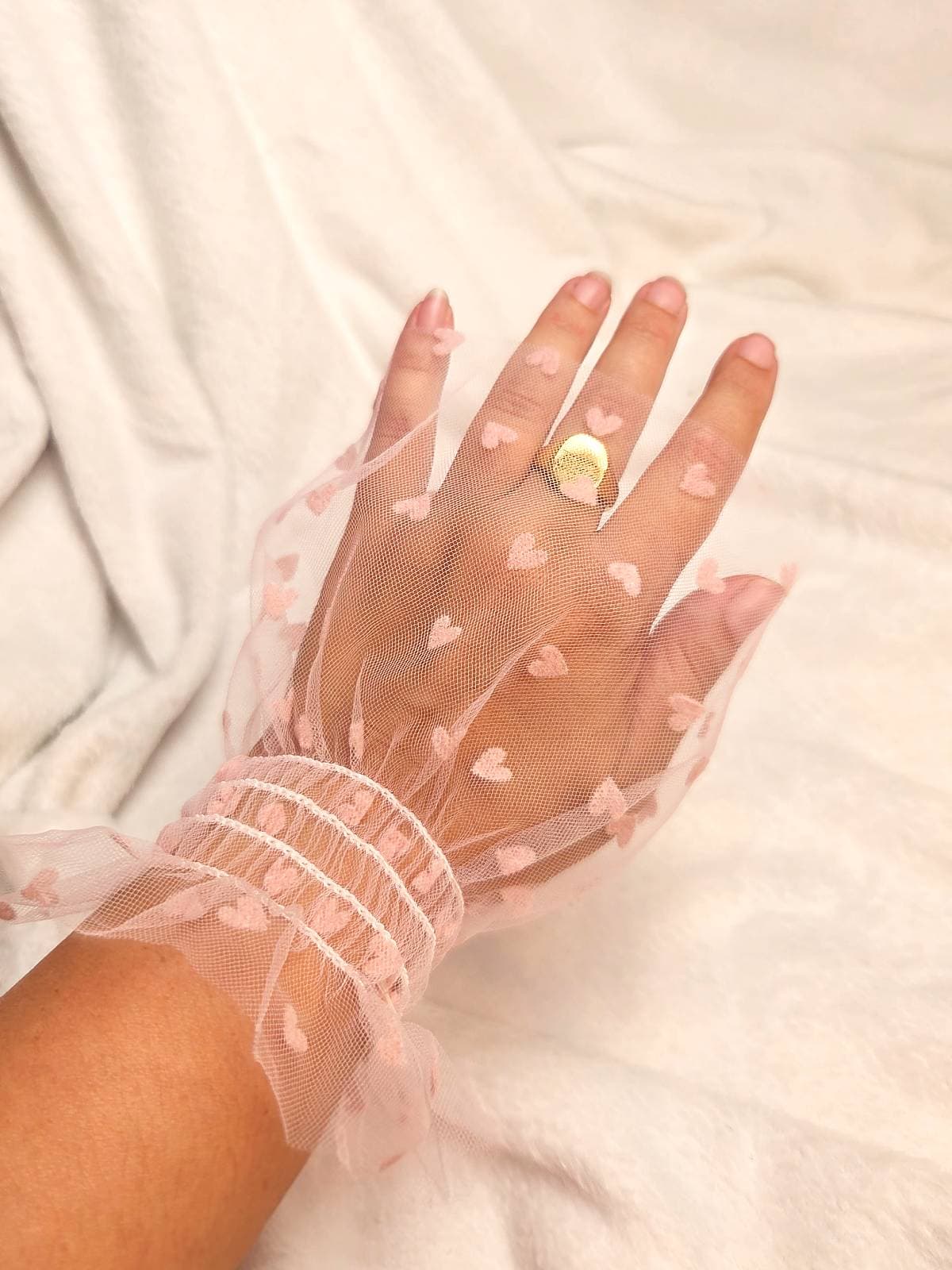 manchetter hvid lyserøde hjerter