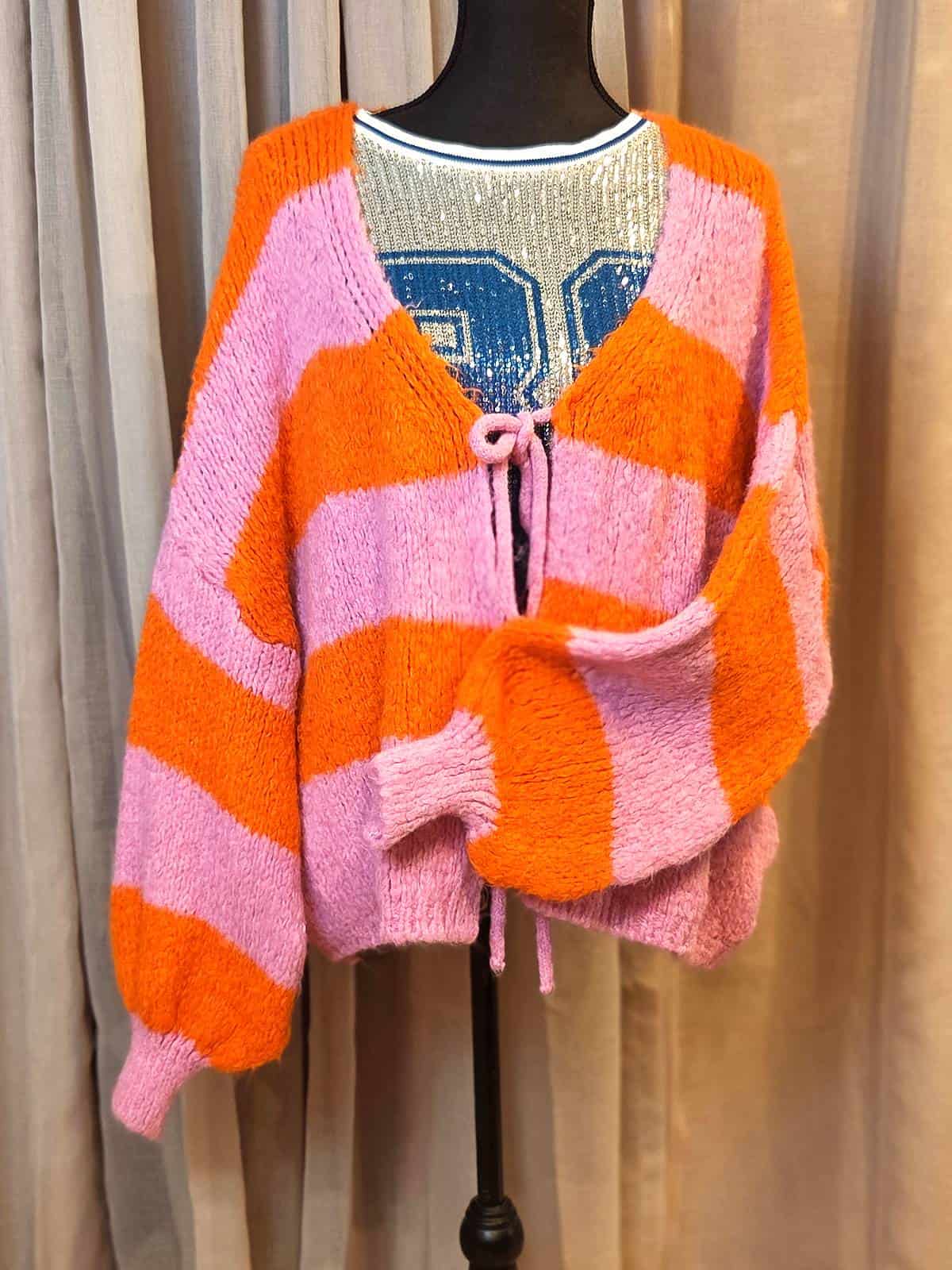 Strik cardigan pink orange ærmer