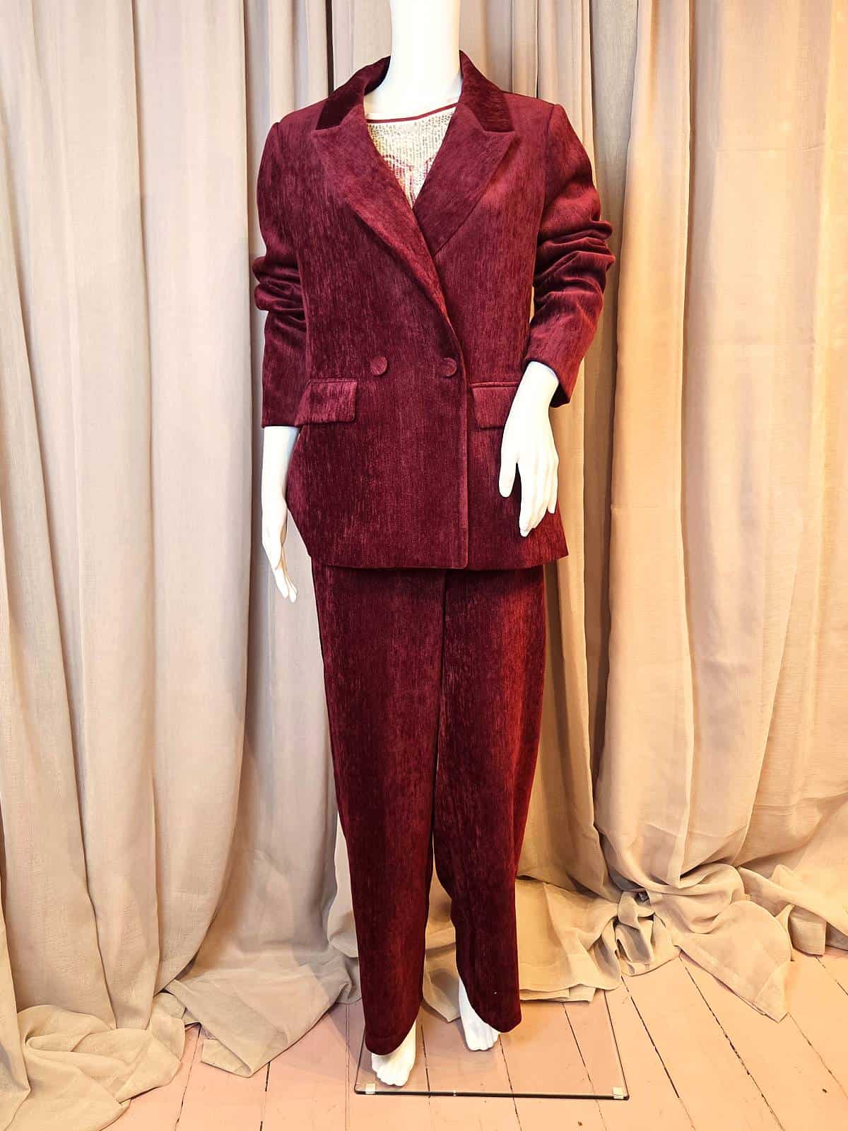 bordeaux jakke lukket