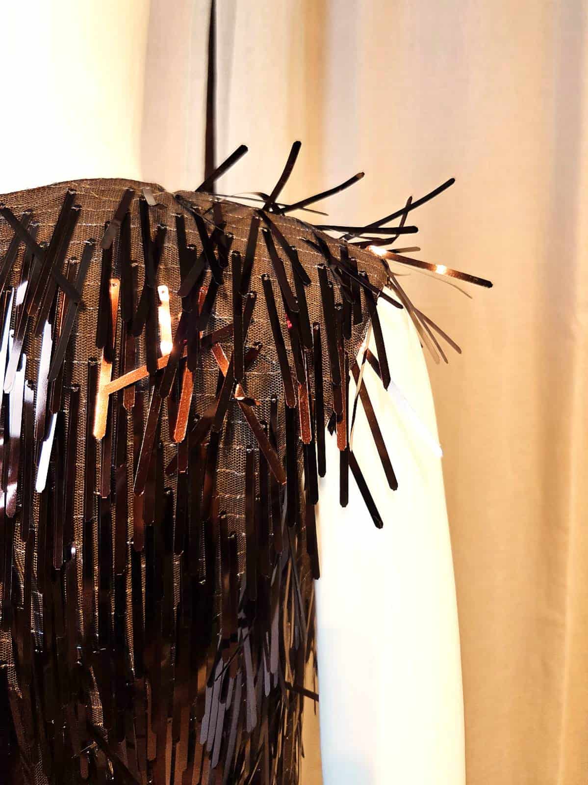 Fringe-Pailet Kjole Mokka - skulder