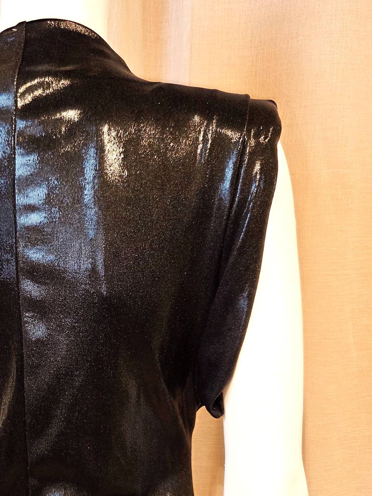 Metallic kjole sort - ærmer