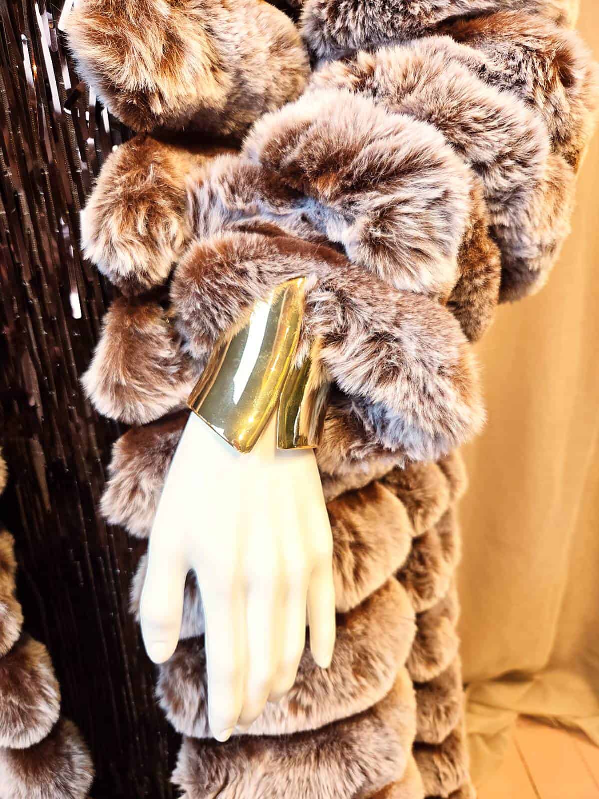 Pels stribet lang brun - armbånd