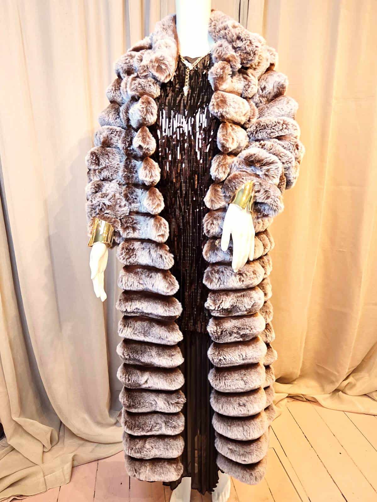 Pels stribet lang brun - stylet (2)