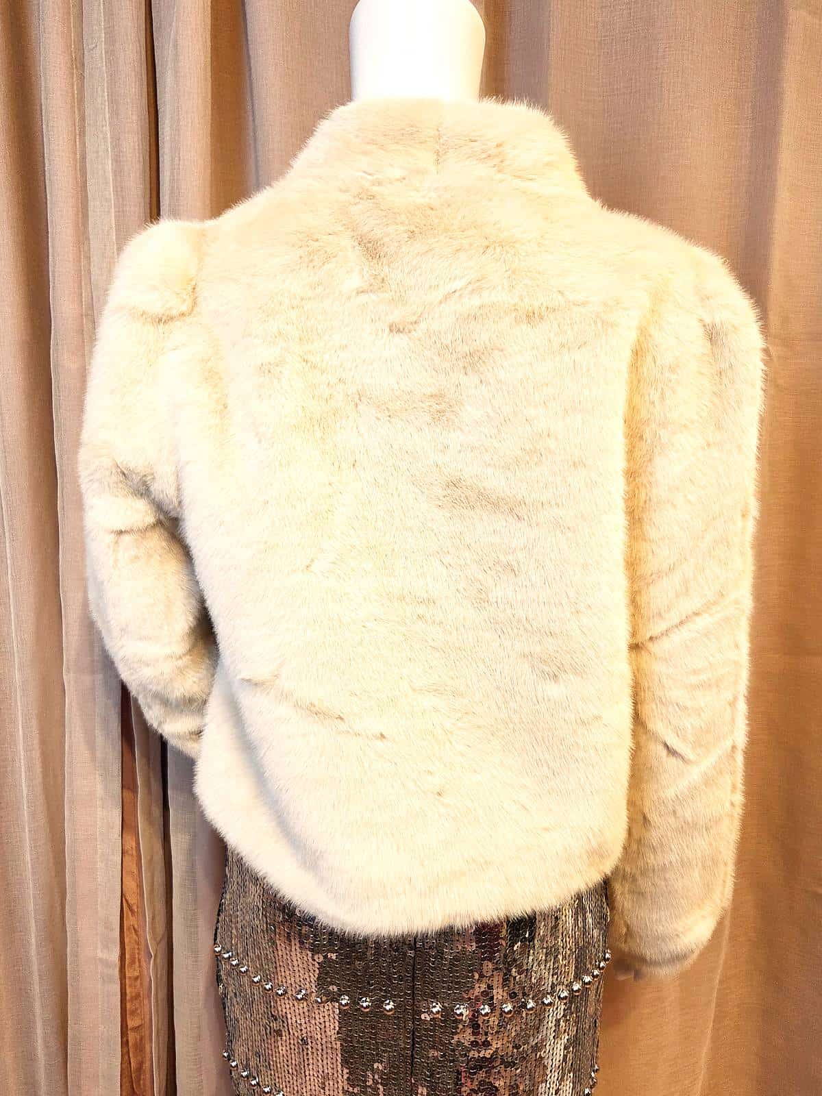 Pelsjakke puffærmer - bagfra