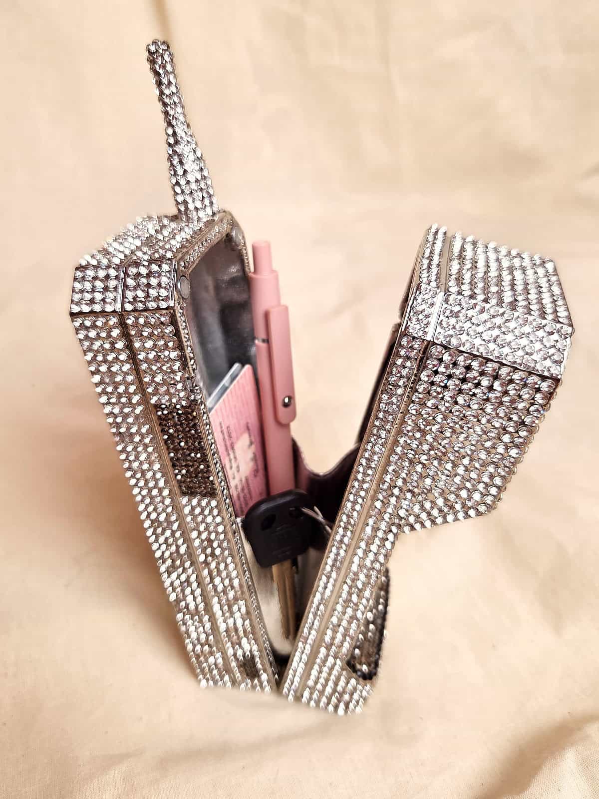 Simili mobil clutch åben