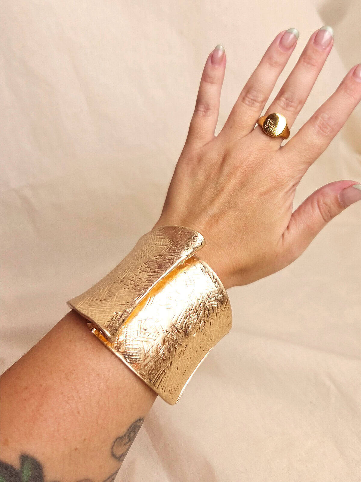 armbånd med fold - på arm