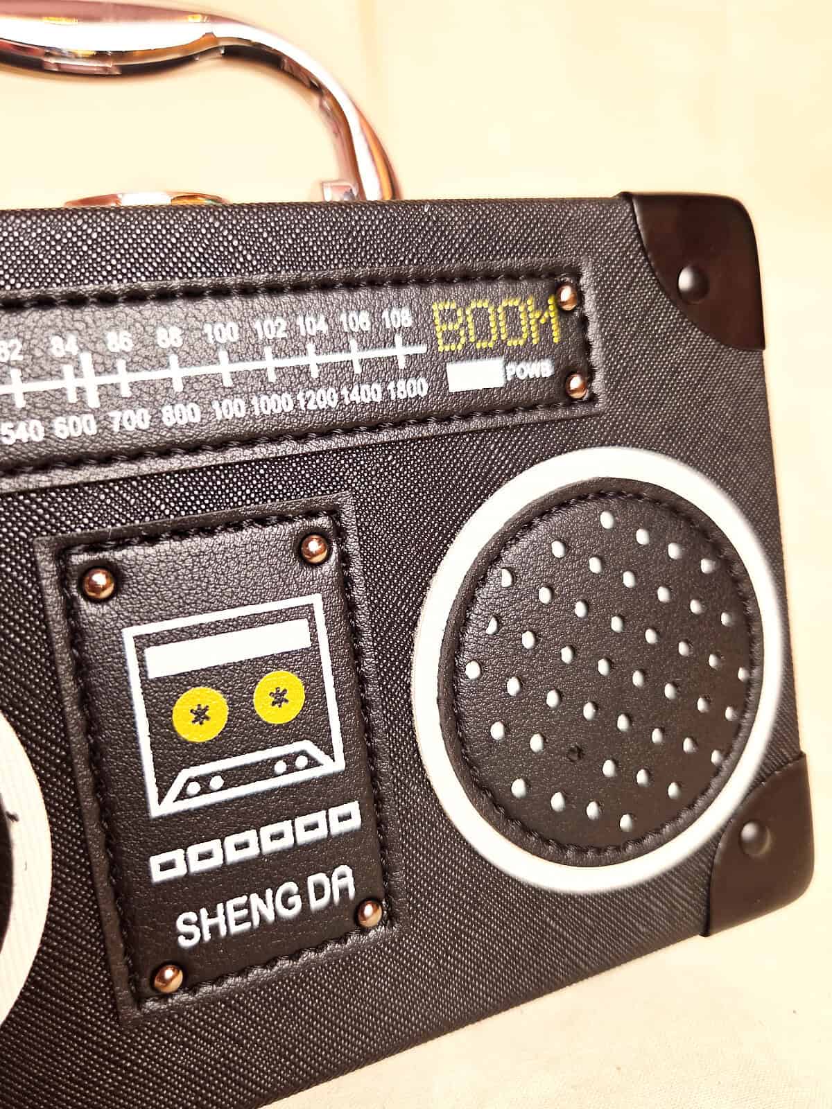 boombox clutch sort detaljer