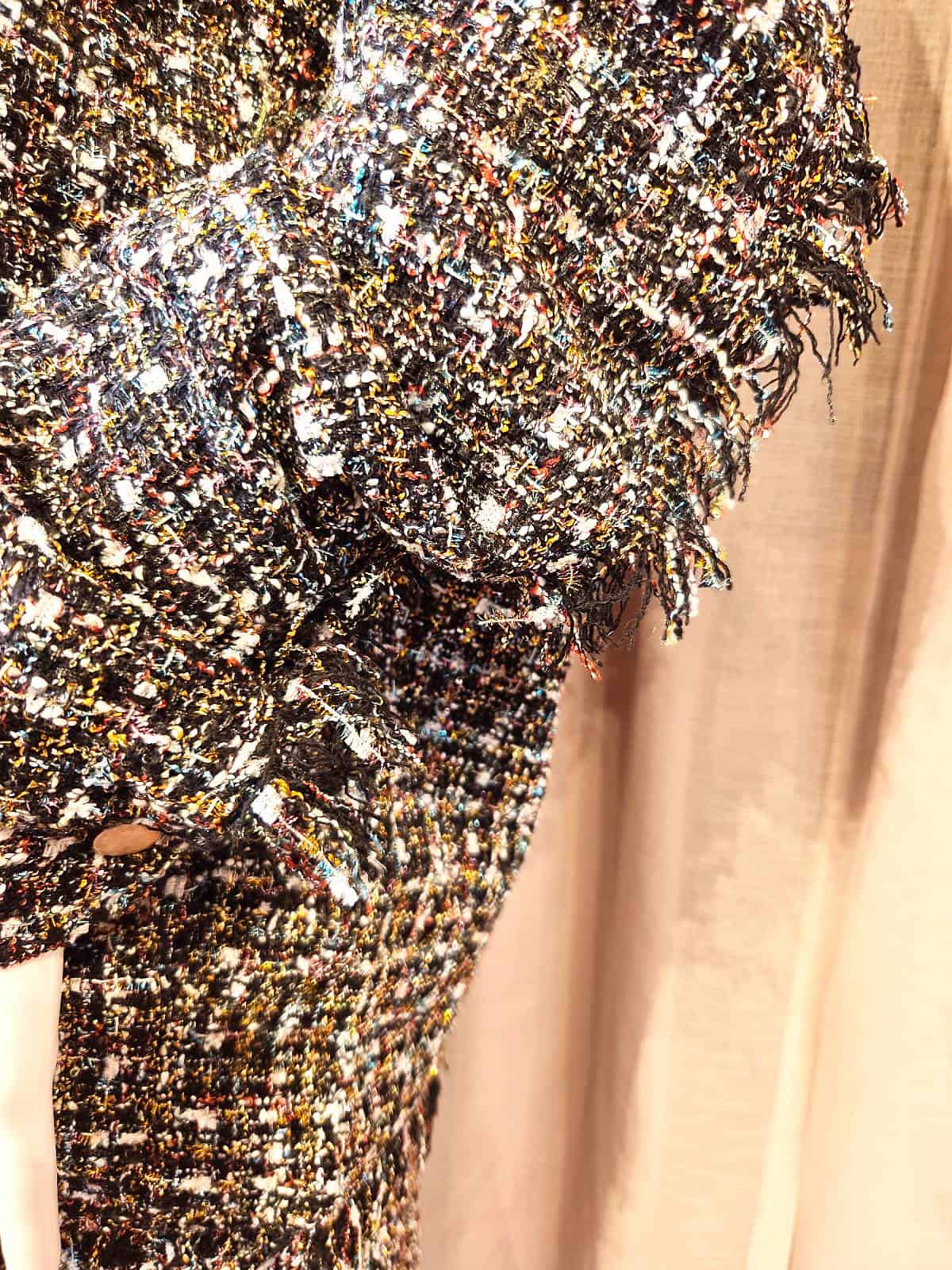 boucle jakke mørk - ærmer