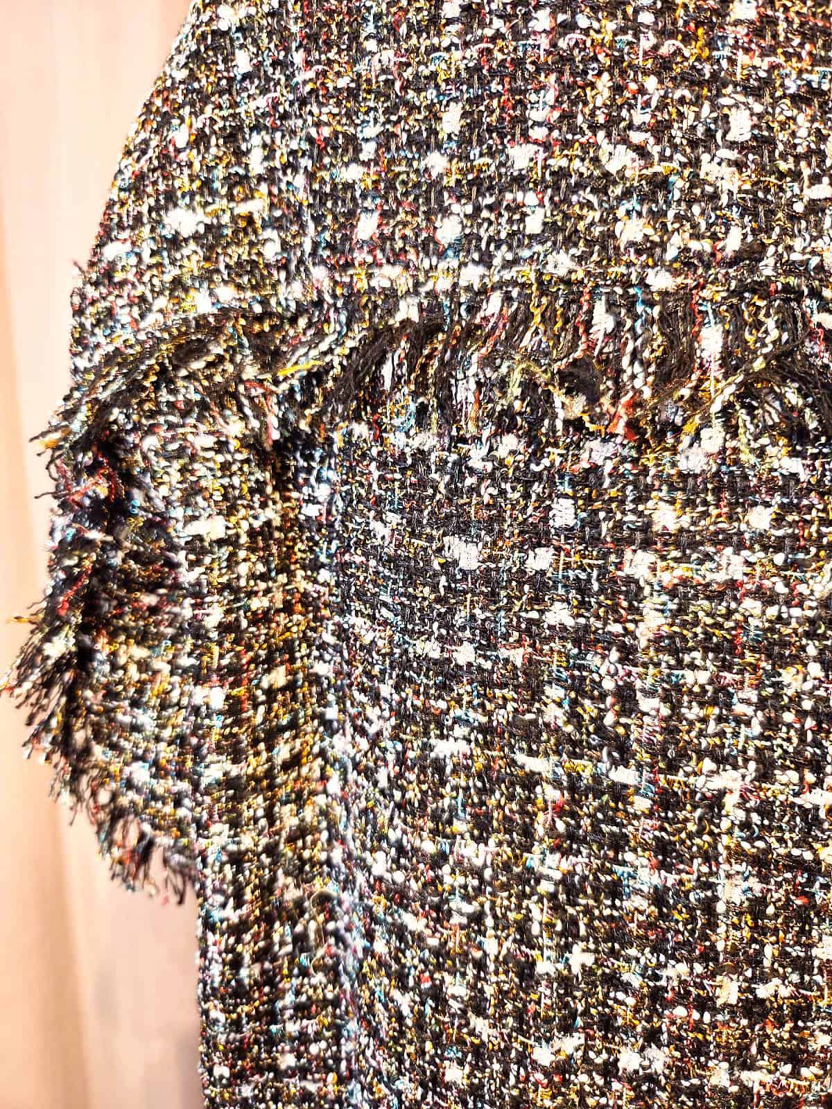 boucle jakke mørk - detaljer