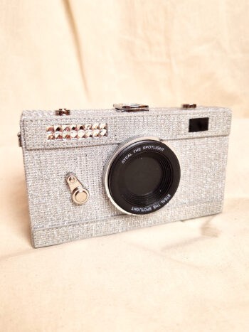 camera clutch sølv (1)