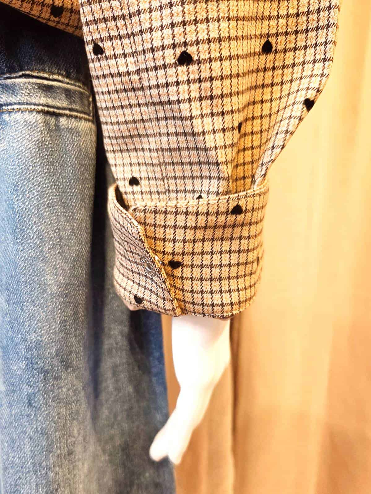 jakke med hjerter - ærmer