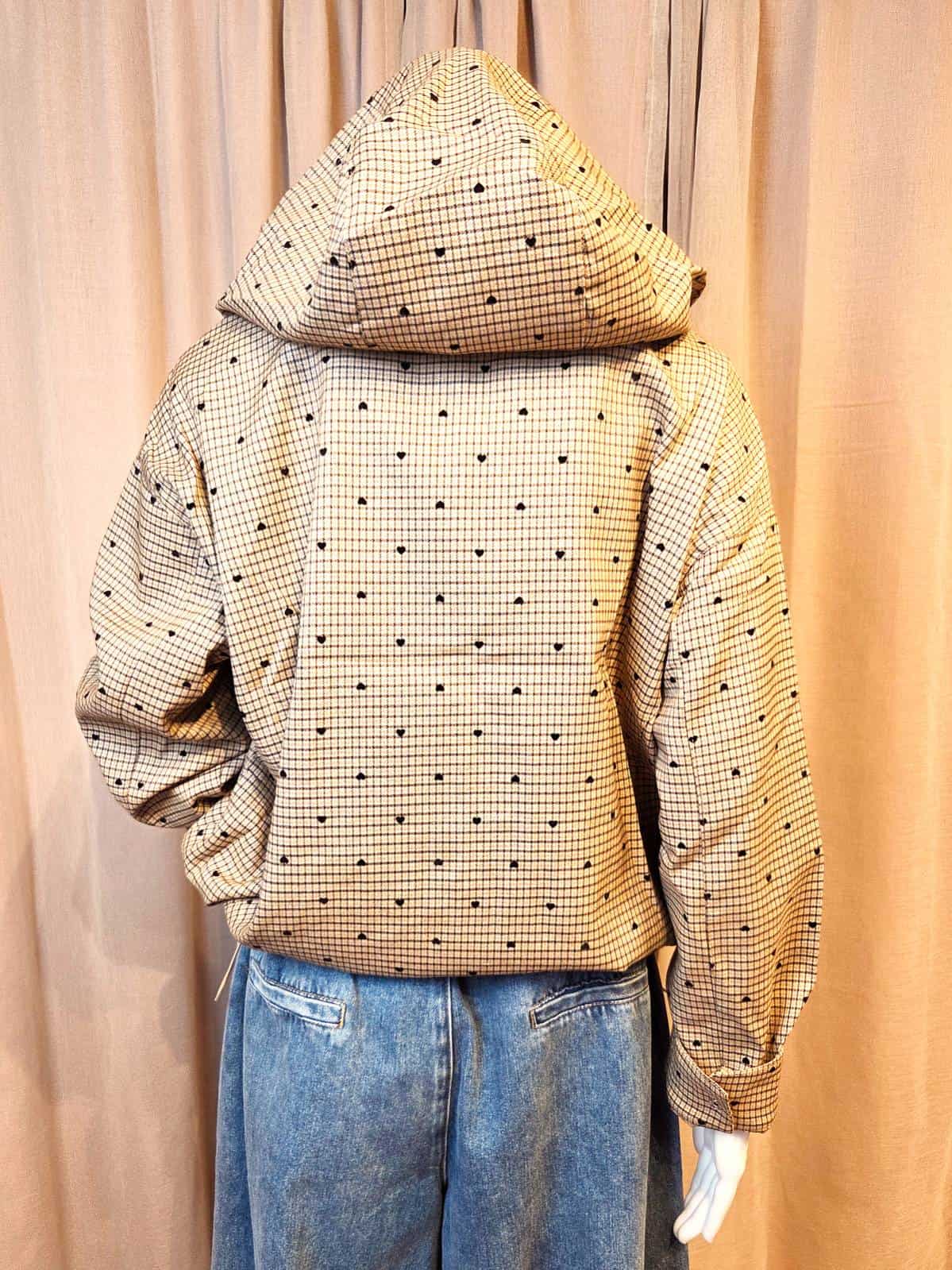 jakke med hjerter - bagfra