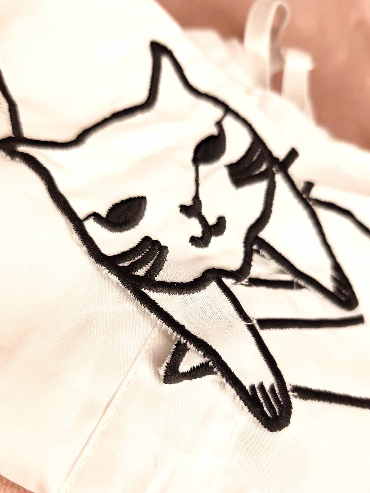 krave kat hvid - detaljer