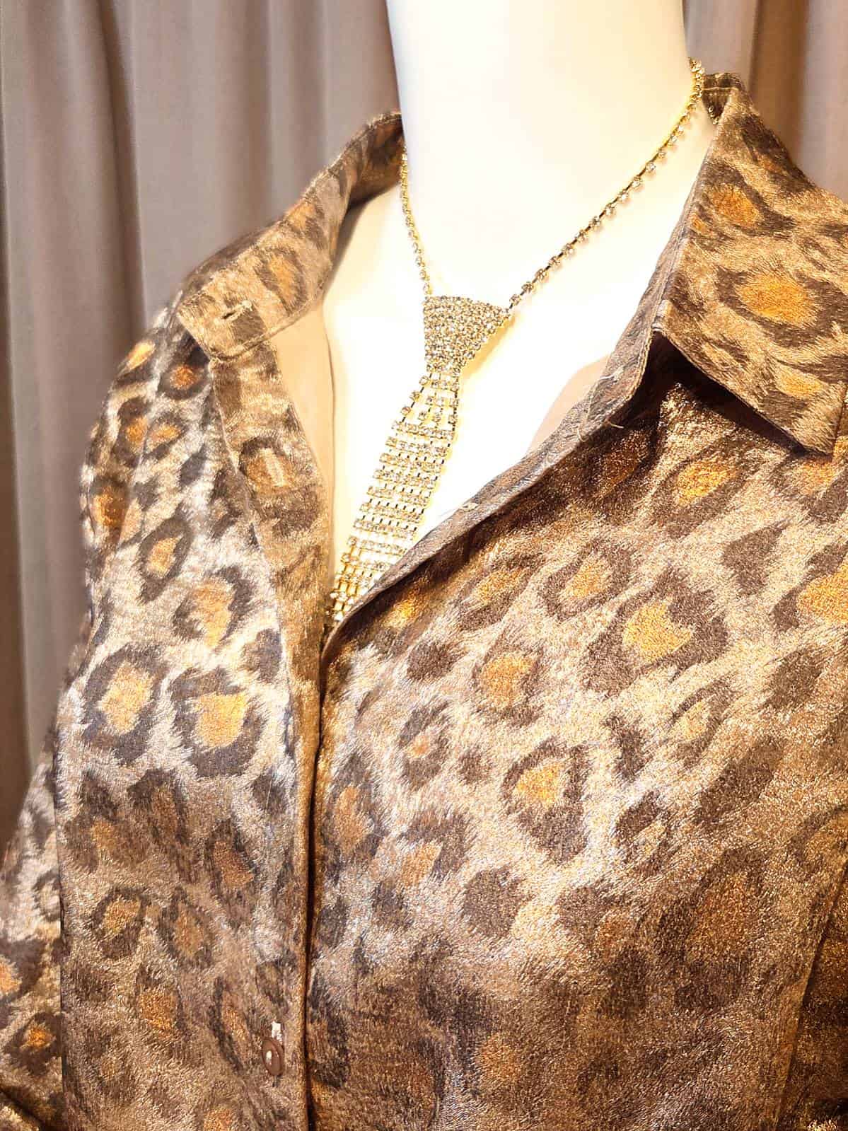 loungesæt leopard - med slips