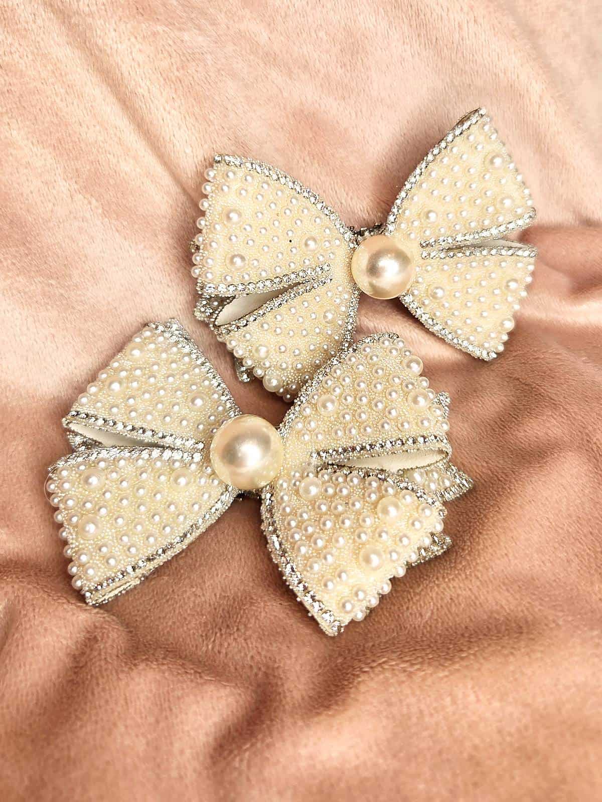 skoklips hvid med perler