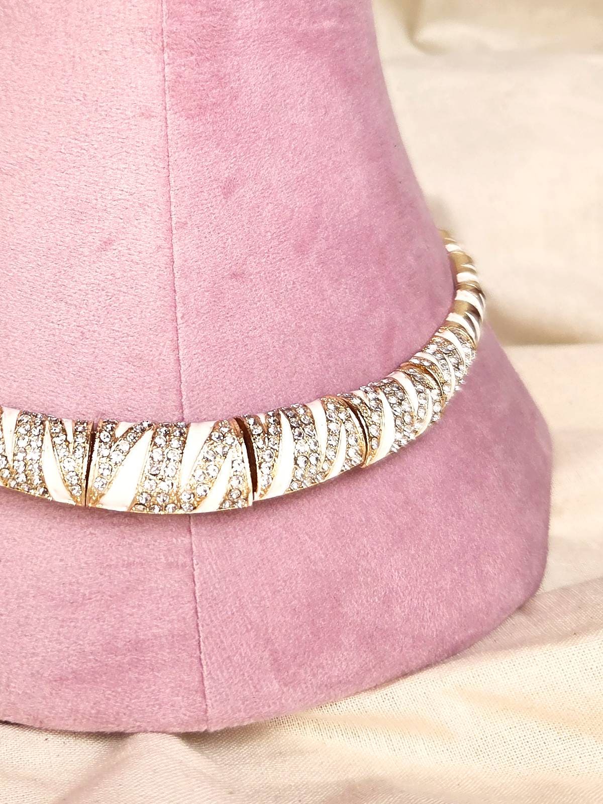 tigerstriber kæde hvid - detaljer