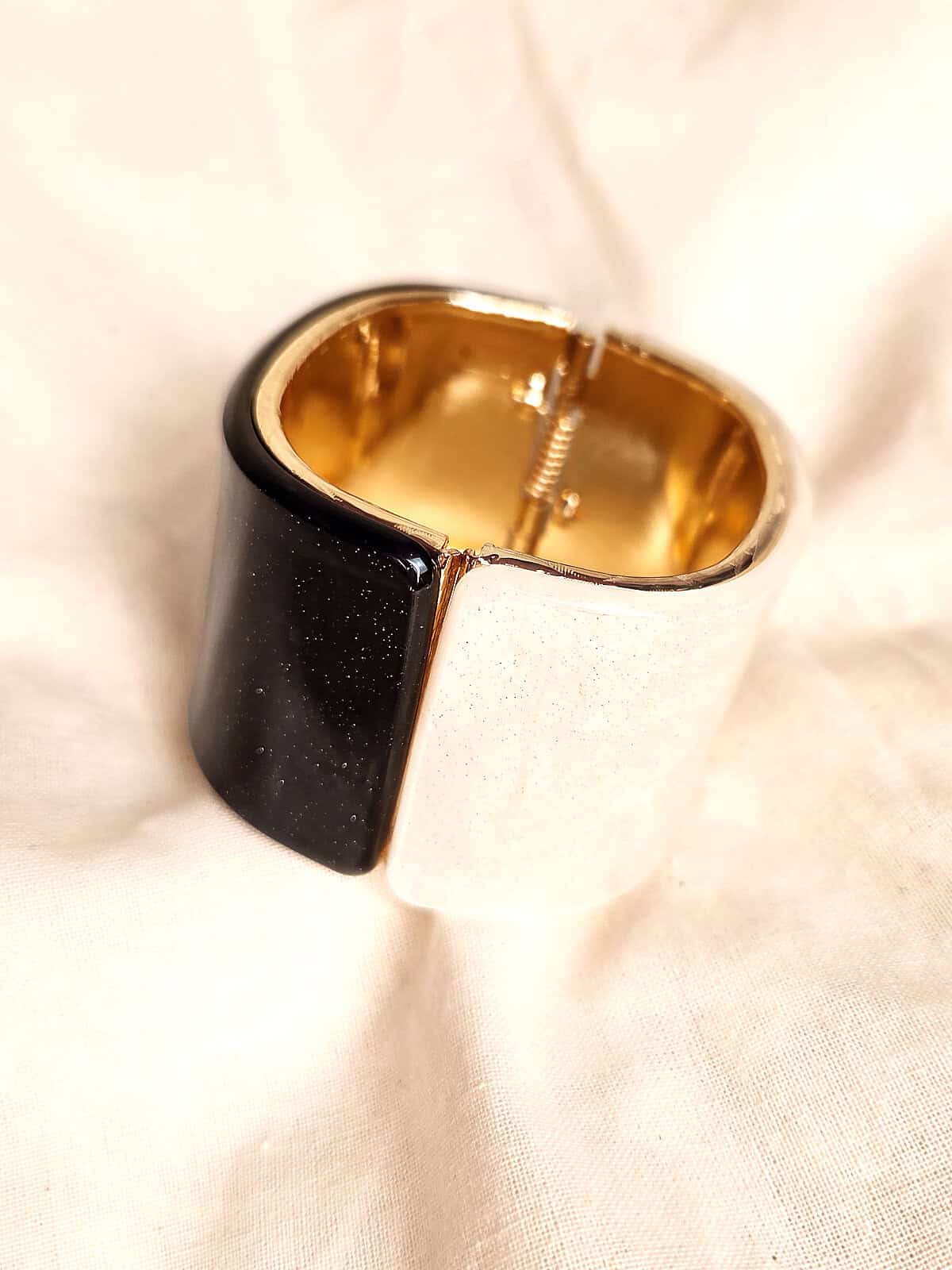 tofarvet glitterarmbånd