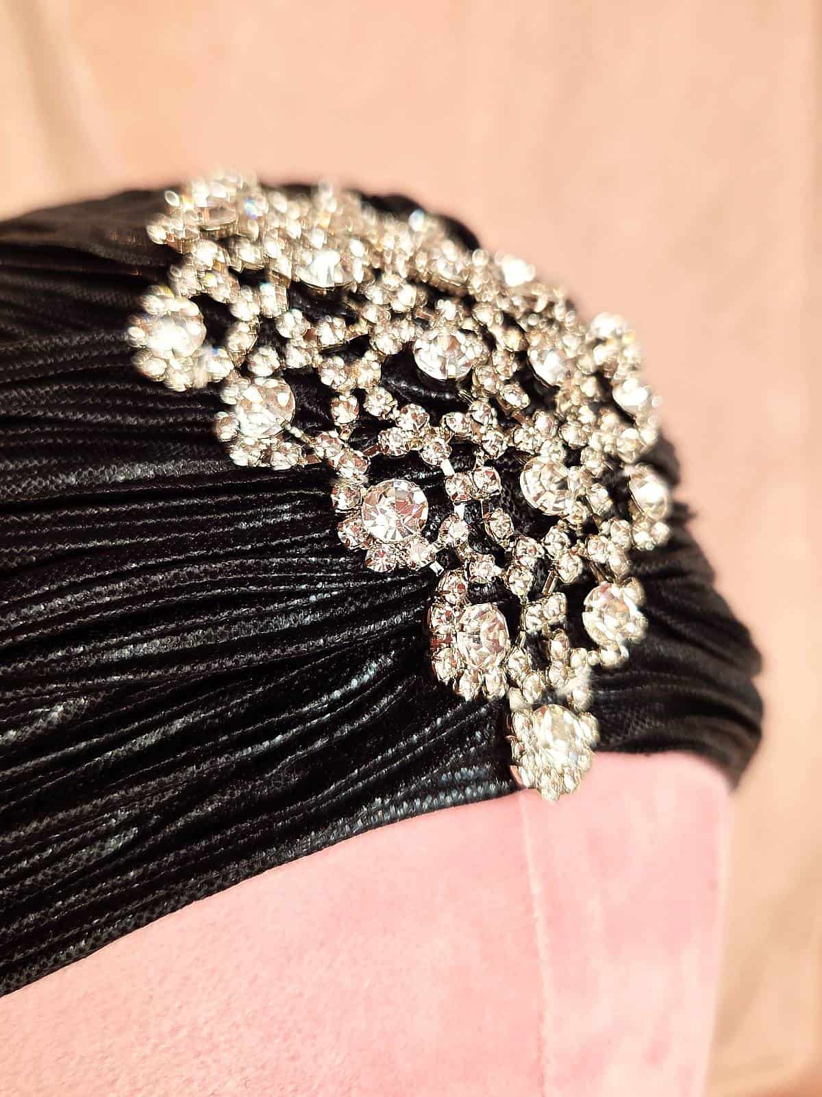 turban sort similisten - detaljer