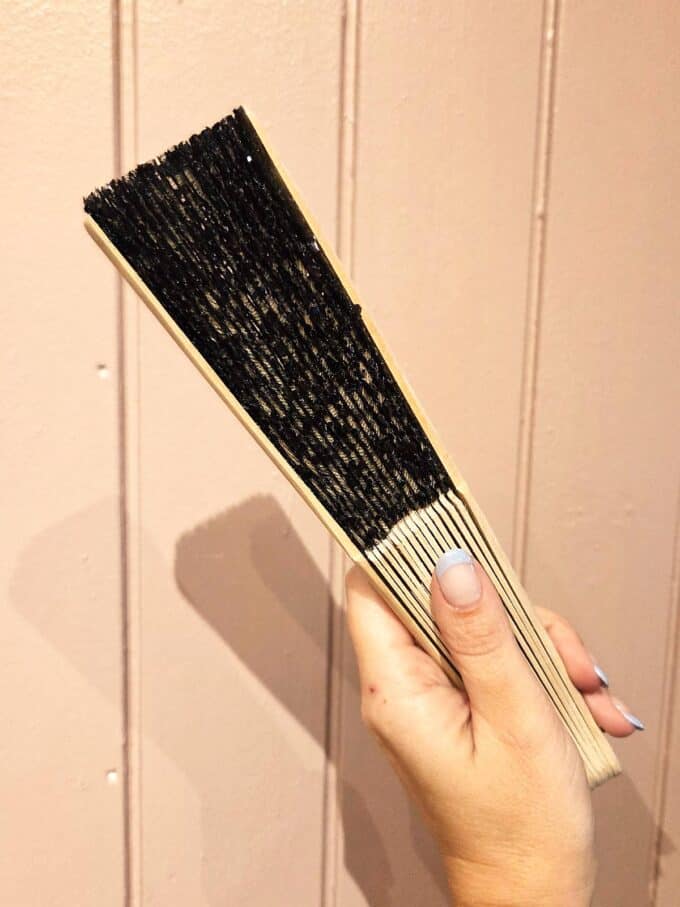 Vifte stor glitter sort - foldet sammen