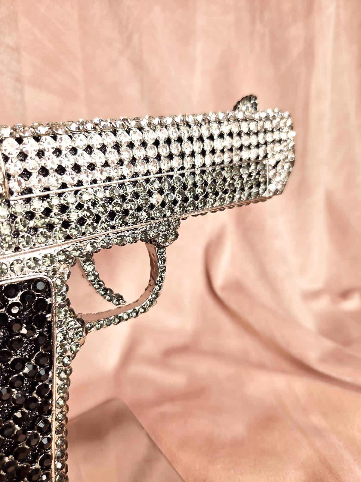 clutch simili pistol - detaljer