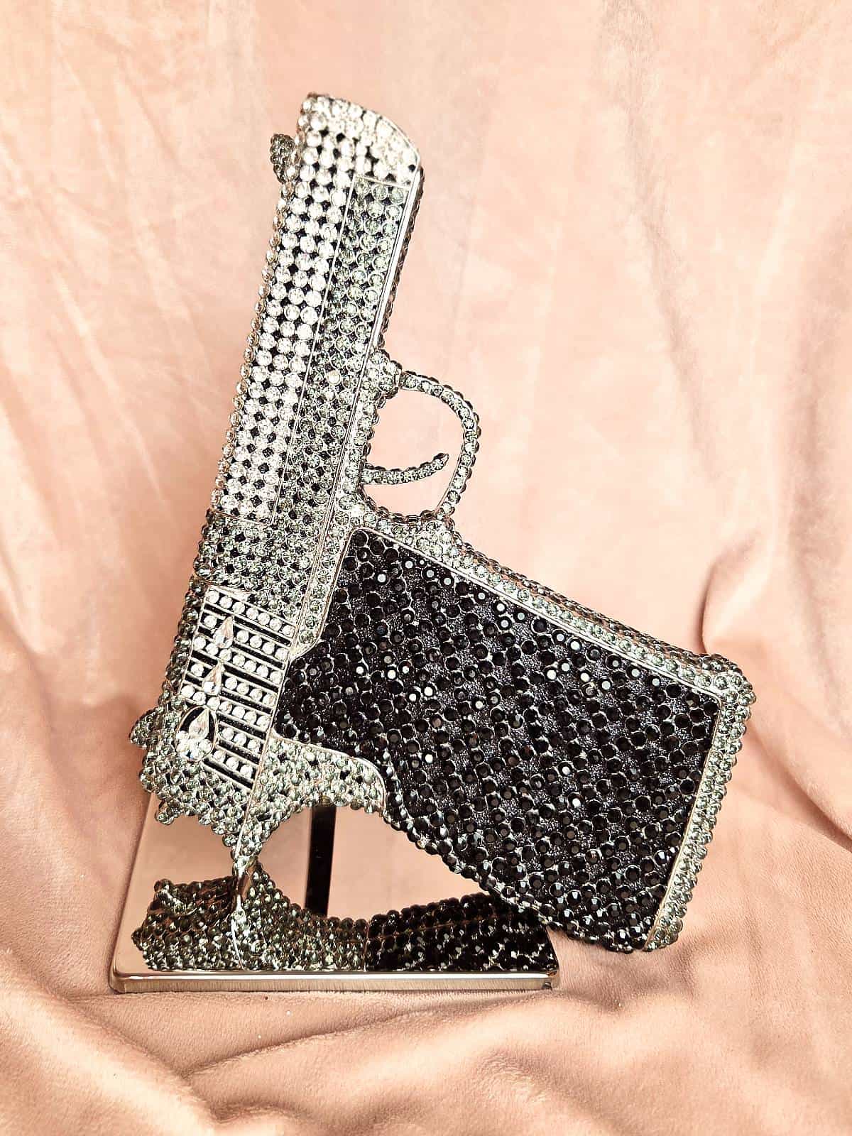 clutch simili pistol - stående