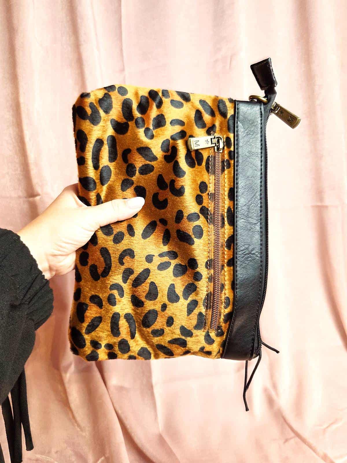 faux fur leopard taske - størrelse