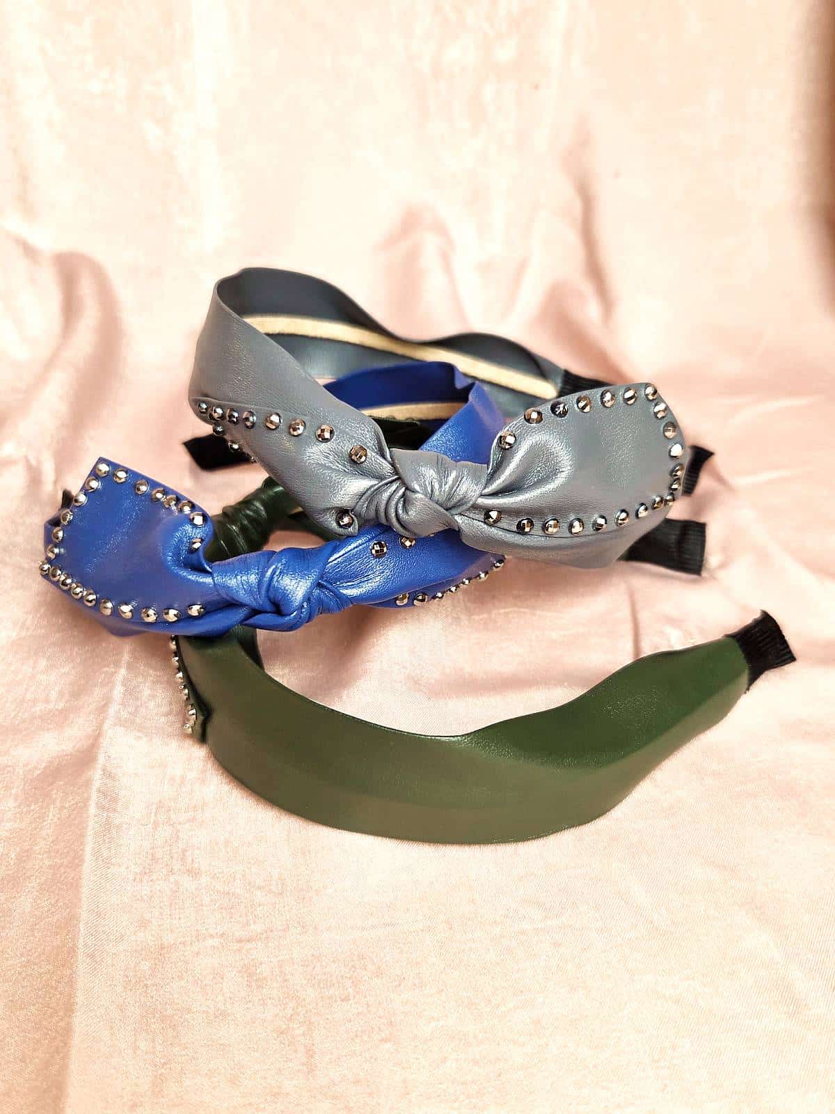 hårbøjler med nitter grå