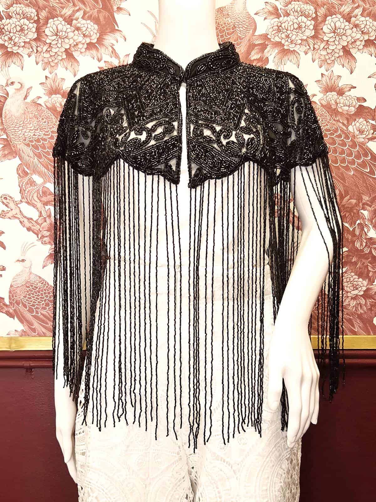 perlekappe sort model 7 - forfra