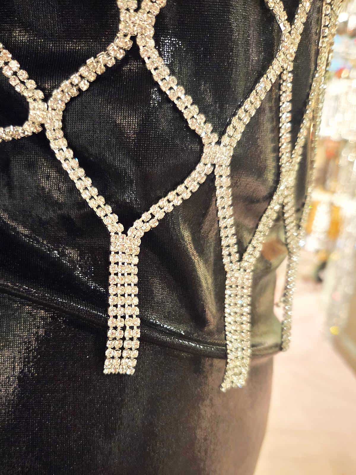 simili harness - detaljer