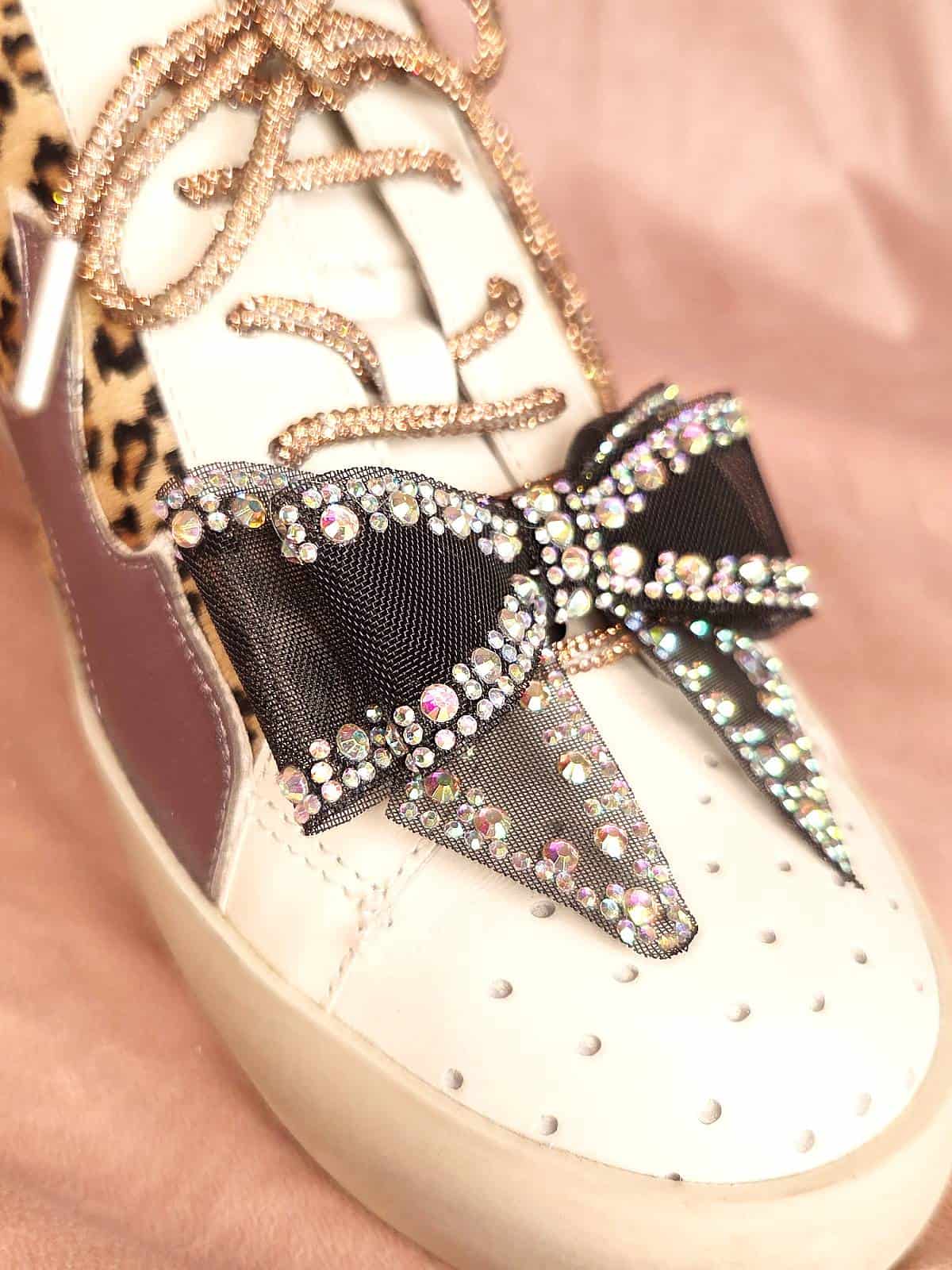 skoclips sort sløjfe med disco similisten - på sko