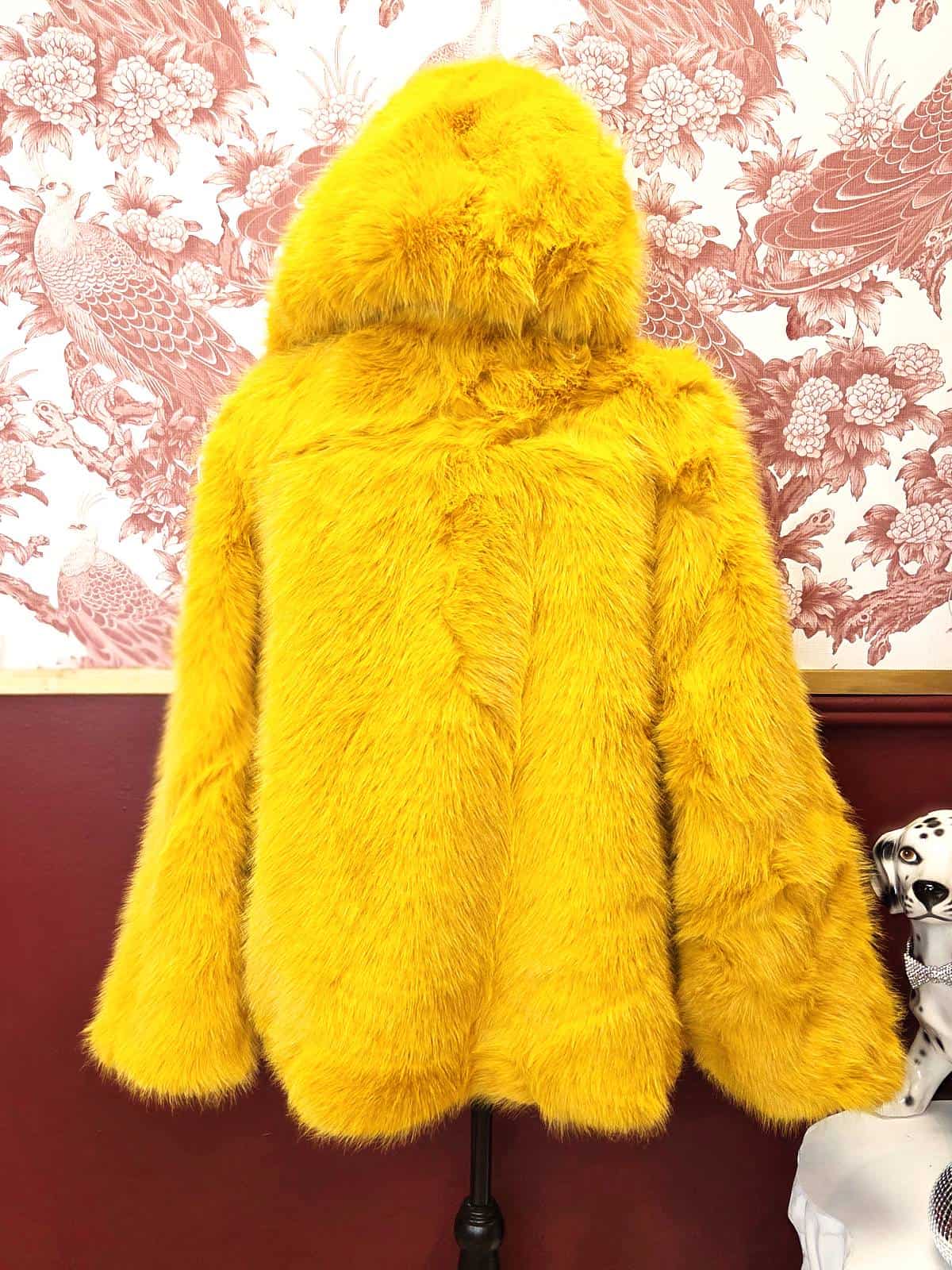 Fake fur gul kort bagfra