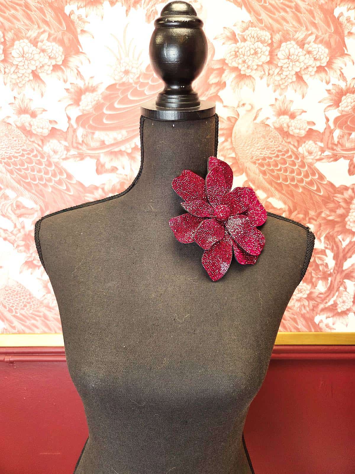 clips med similisten rød