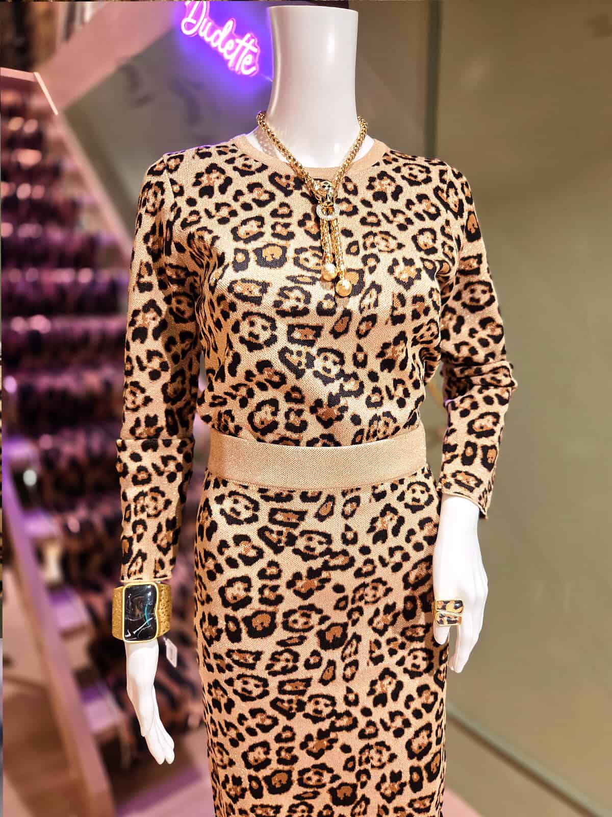 leopardsæt med nederdel - stylet