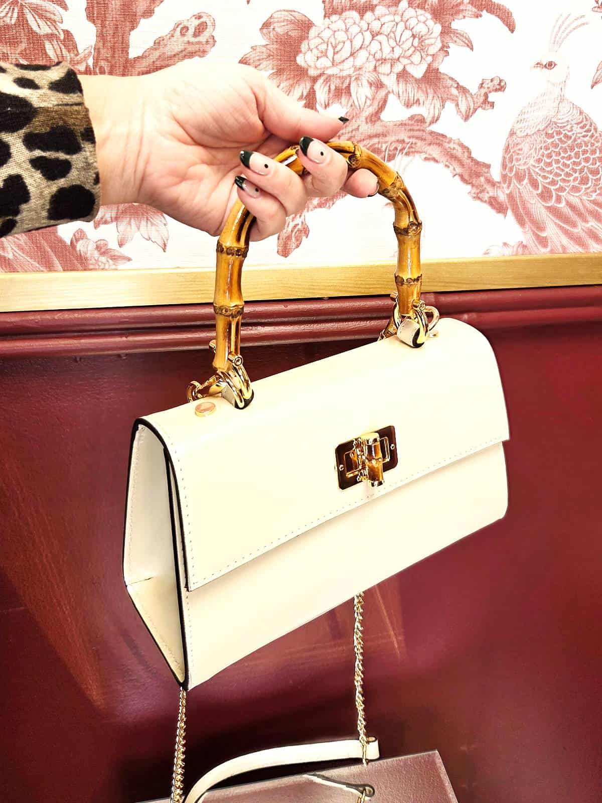 taske bambushank creme i hånd