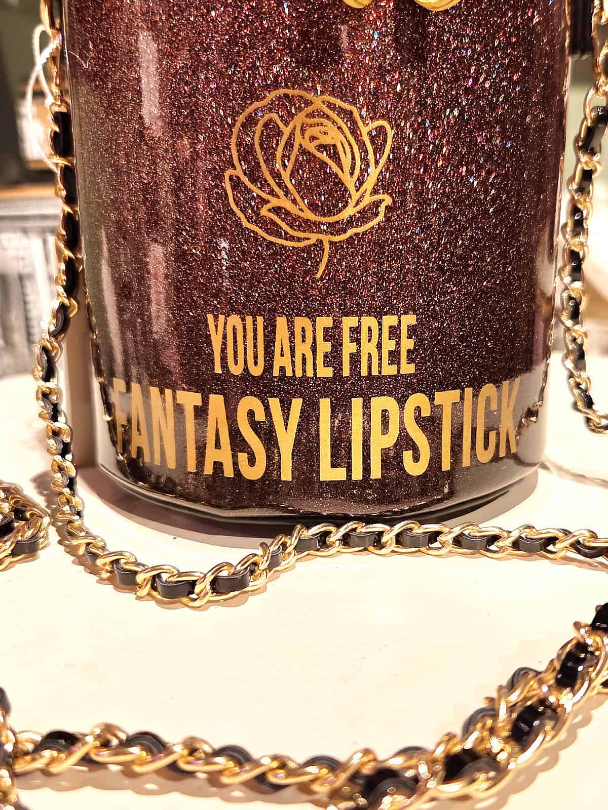 lipstick clutch - detaljer