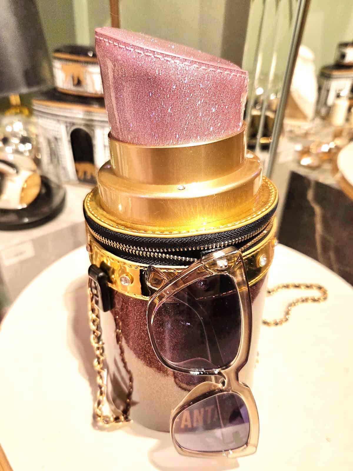 lipstick clutch - størrelse