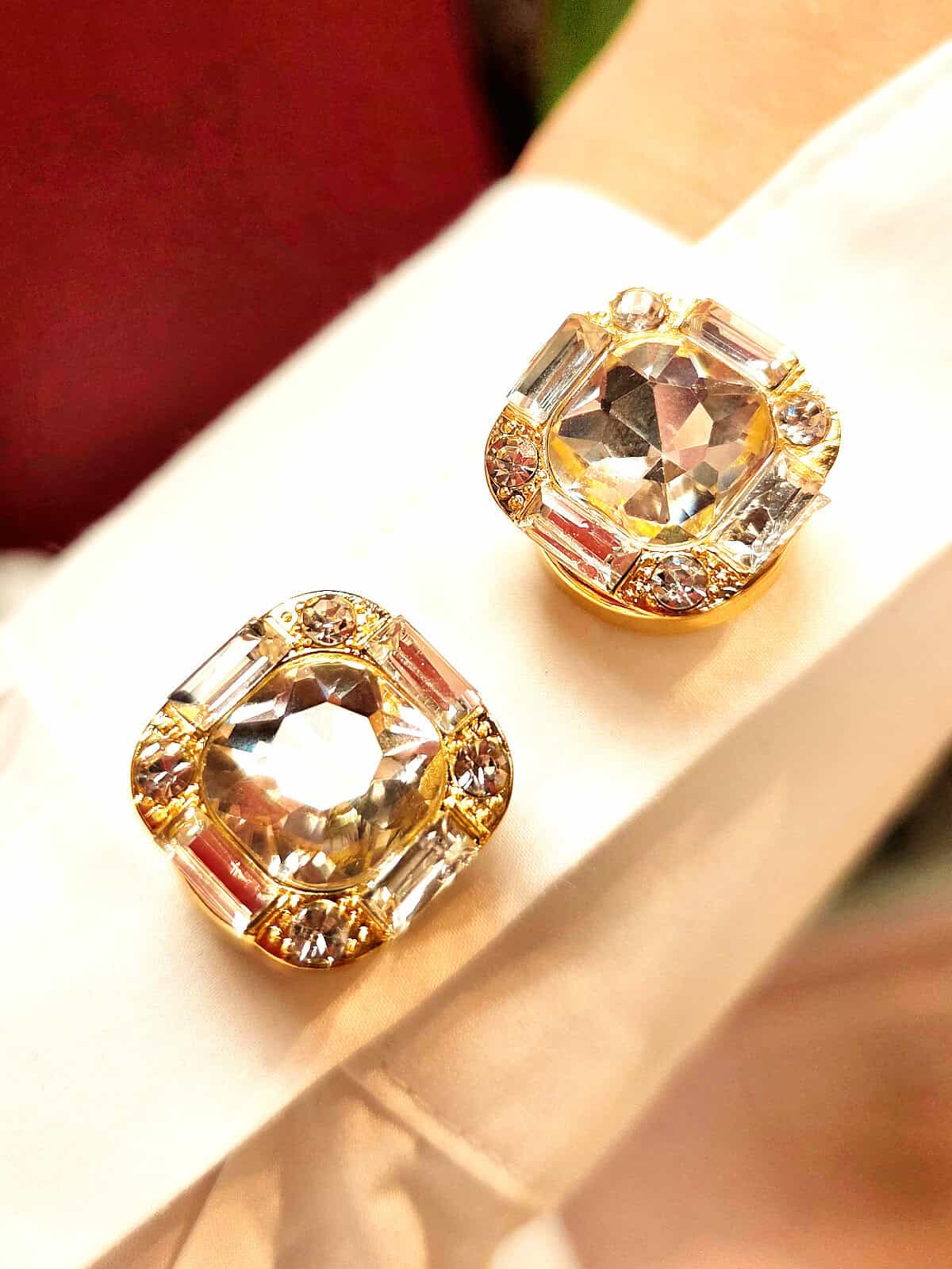 Knappecovers guld firkant