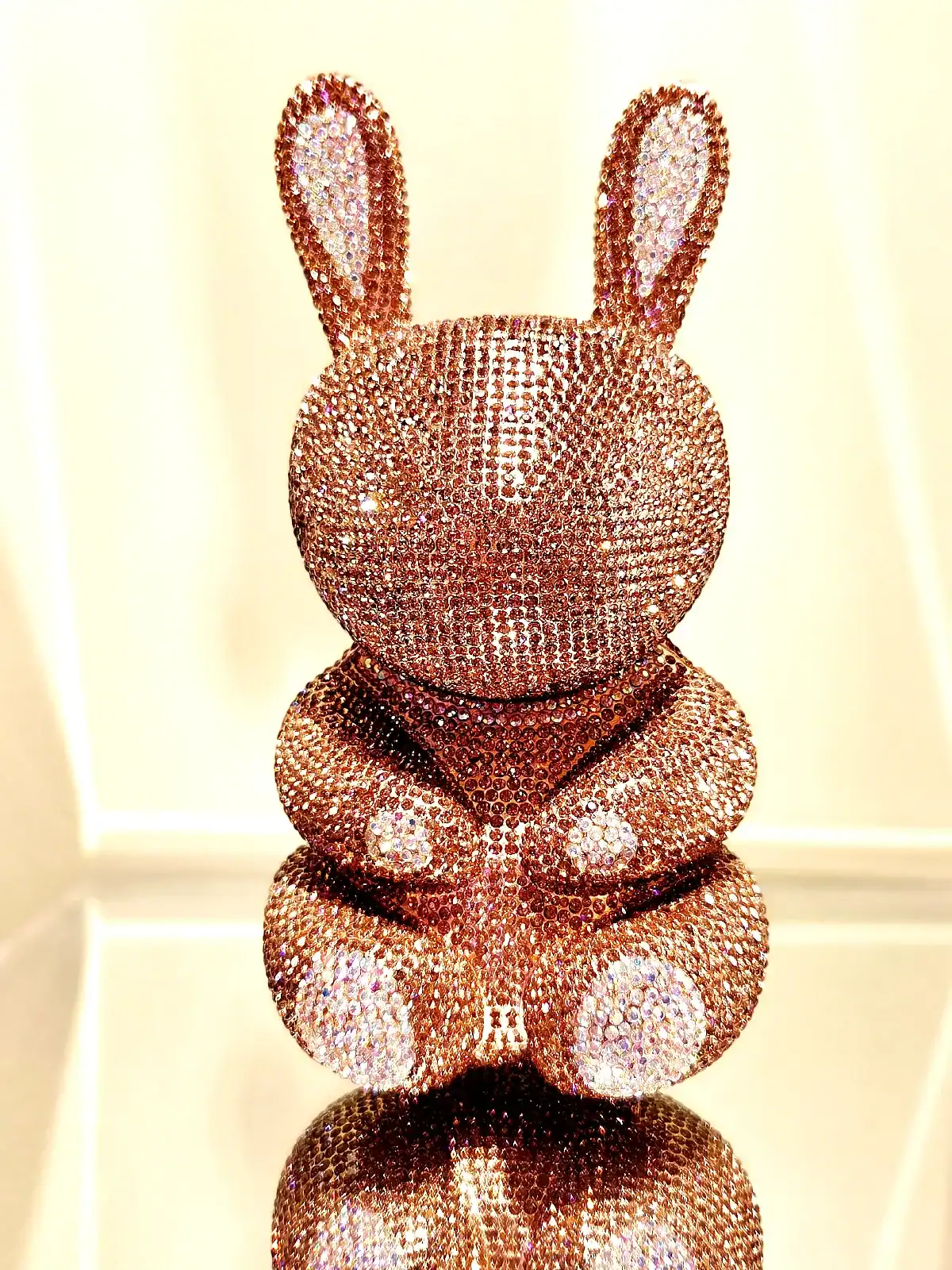 Similiclutch kanin guld forfra