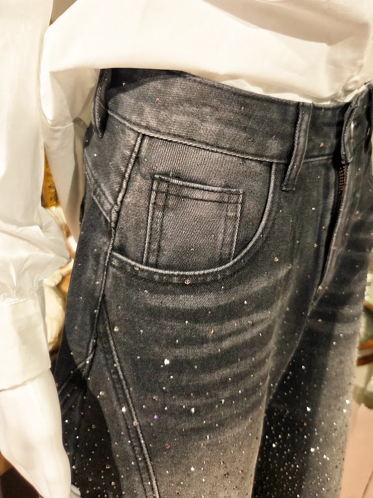 jeans med similisten forlomme